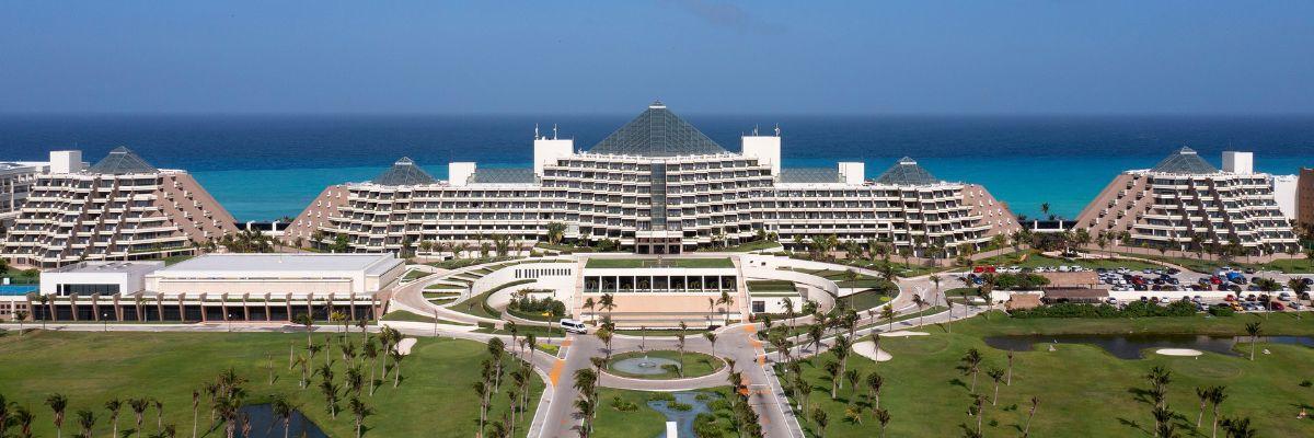 WestJet Vacations Kids' offers at Paradisus Cancun - background banner